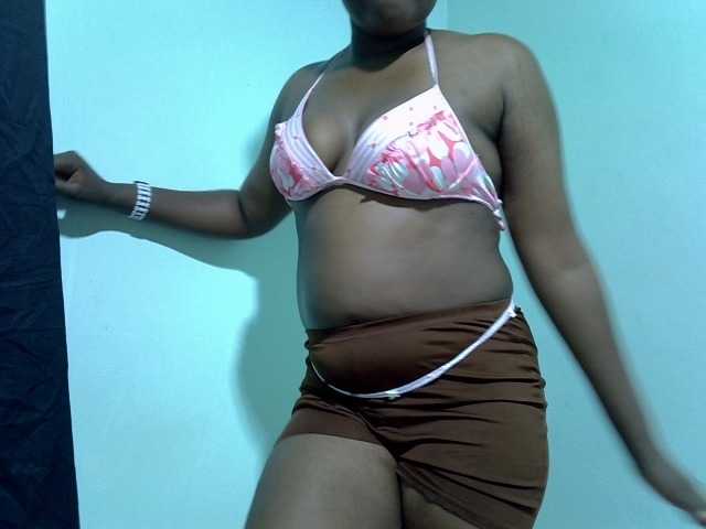 Hudaah live cam on BongaCams