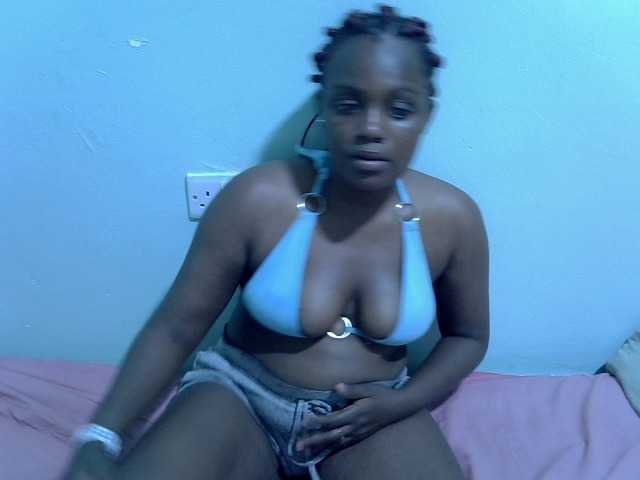 Hudaah live cam on BongaCams