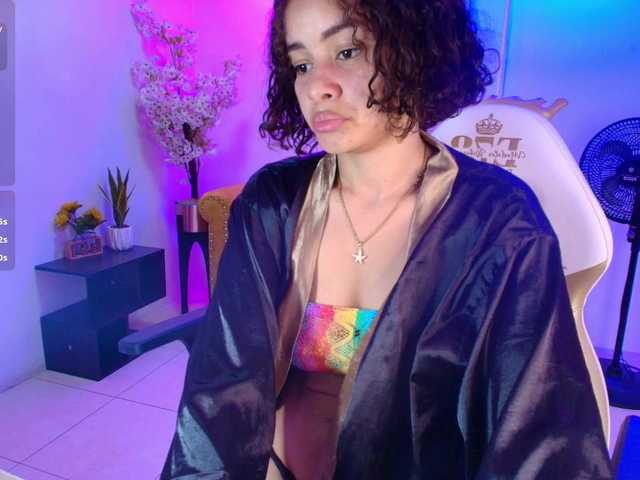 Baby-Curly live cam on BongaCams
