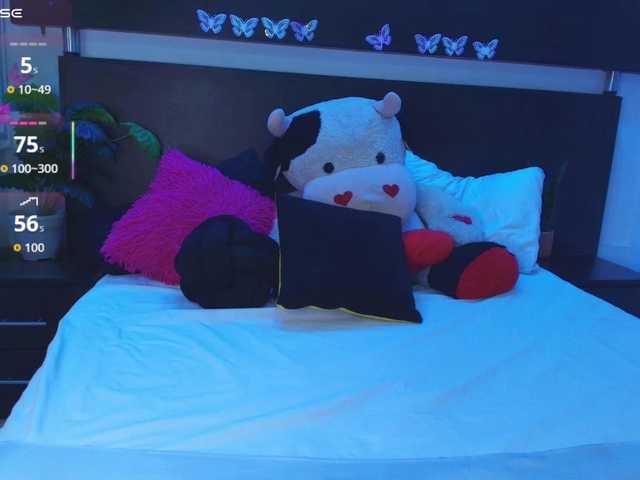 Baby-Curly live cam on BongaCams