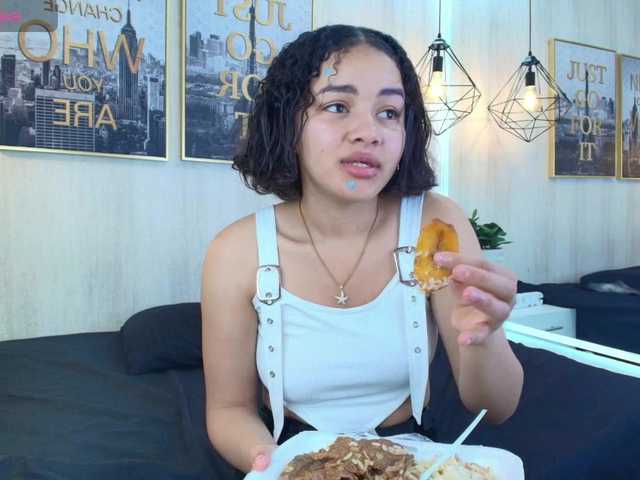 Baby-Curly live cam on BongaCams