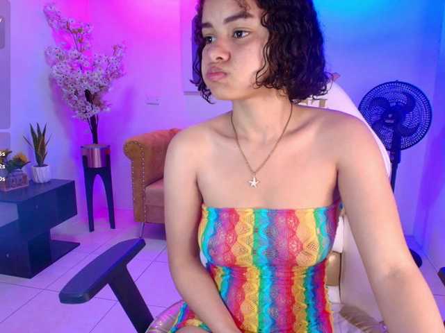 Baby-Curly live cam on BongaCams