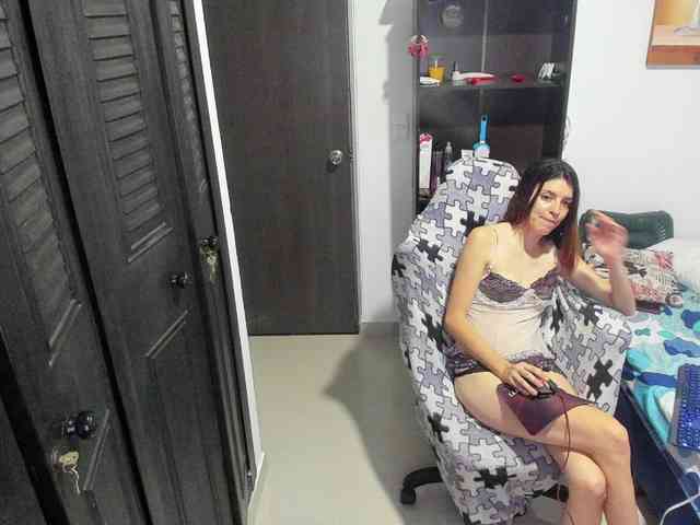 yalaboop-gold webcam