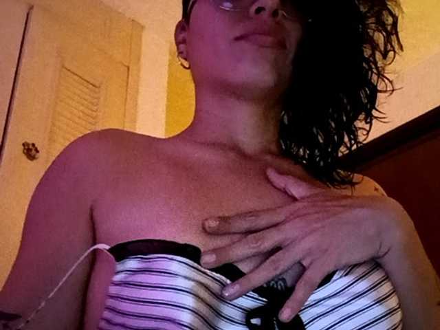 Lapizlazuly1312 live cam on BongaCams