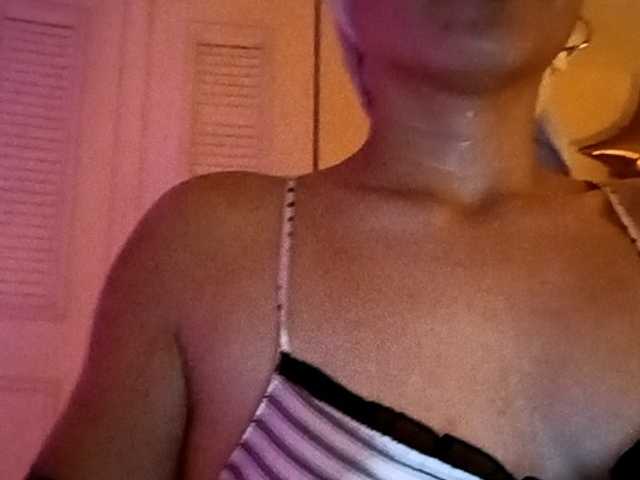 Lapizlazuly1312 live cam on BongaCams