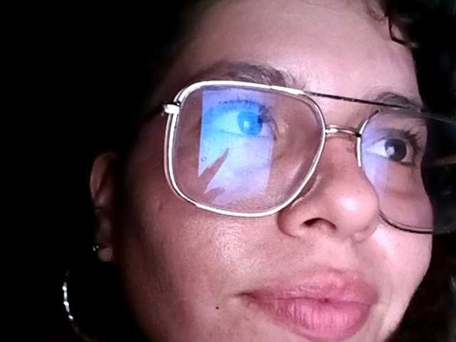 Lapizlazuly1312 live cam on BongaCams
