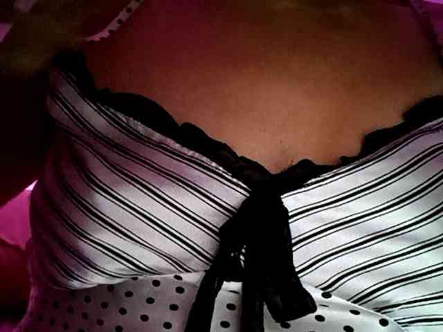 Lapizlazuly1312 webcam