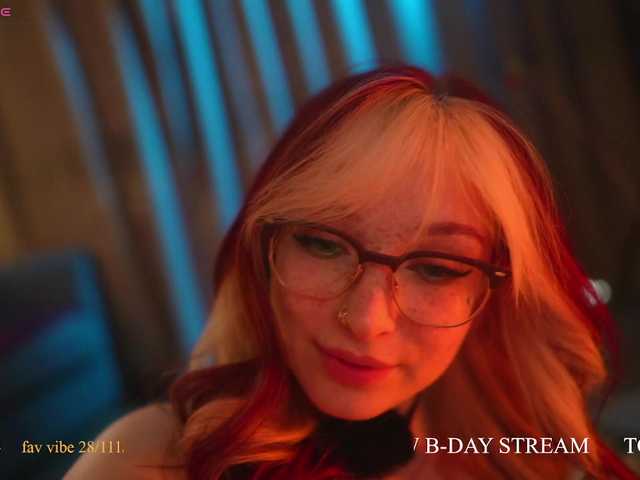 suk-ki live cam on BongaCams