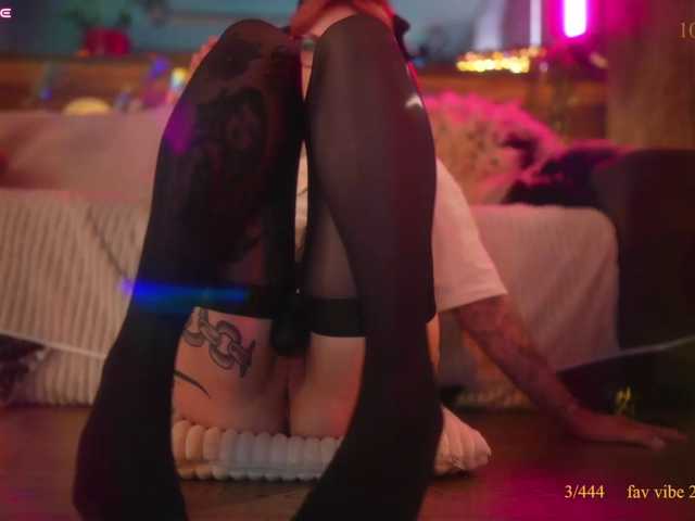 suk-ki live cam on BongaCams