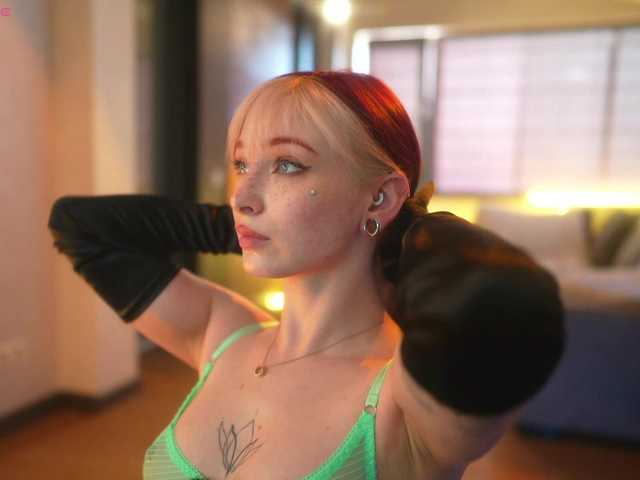 suk-ki live cam on BongaCams