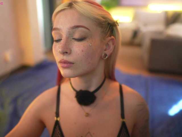 suk-ki live cam on BongaCams