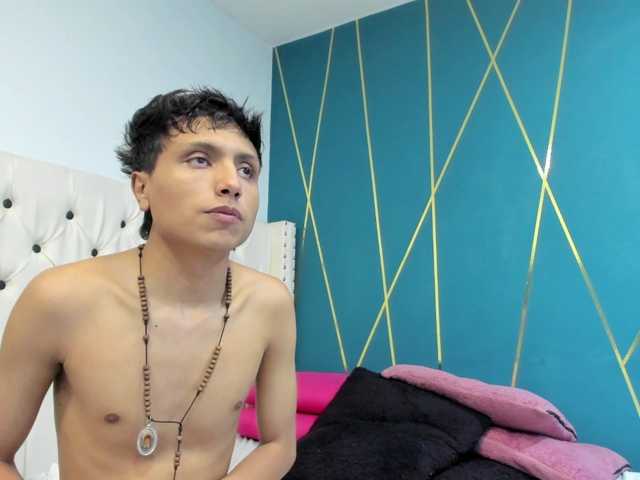 VelvetNova1 live cam preview