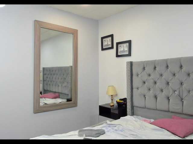VelvetNova1 live webcam show