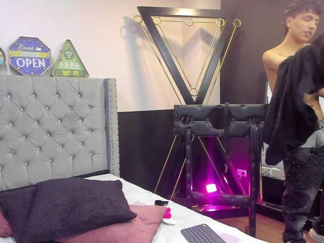 VelvetNova1 live cam on BongaCams