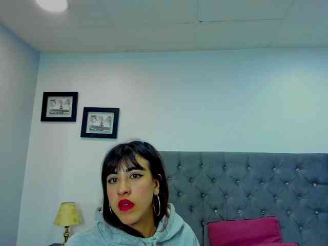 VelvetNova1 Live Webcam on BongaCams