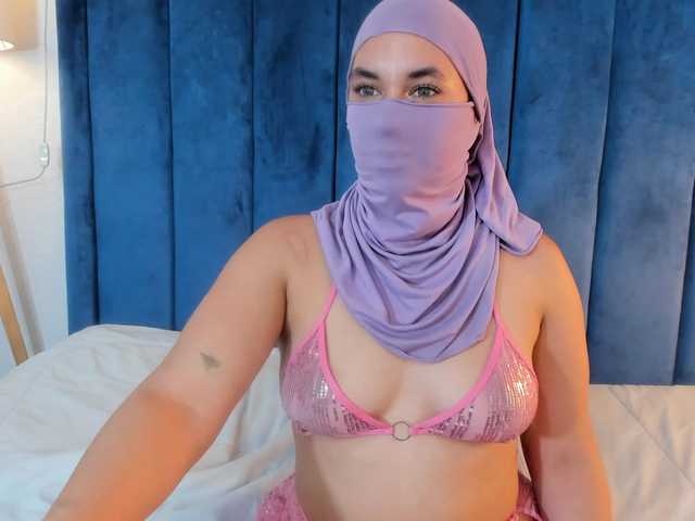 raniaa- live cam on BongaCams