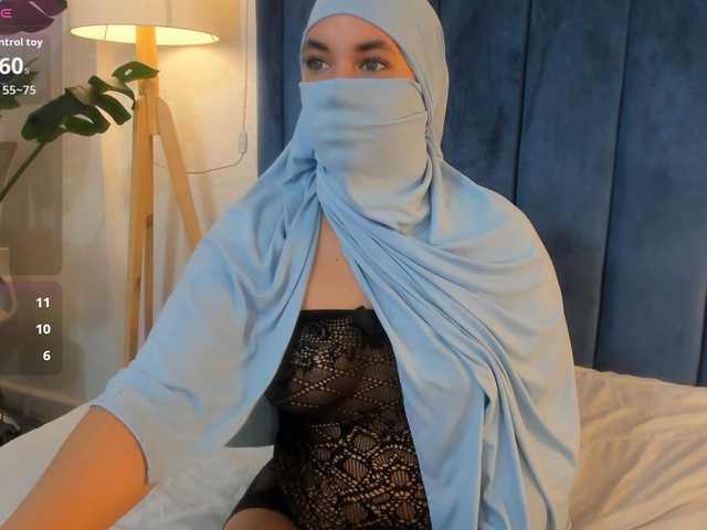 raniaa- live cam on BongaCams