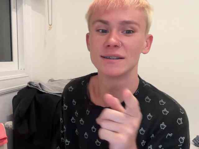 twiinknico Sex Cam Show