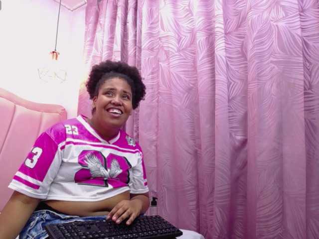 heidybbw live cam on BongaCams