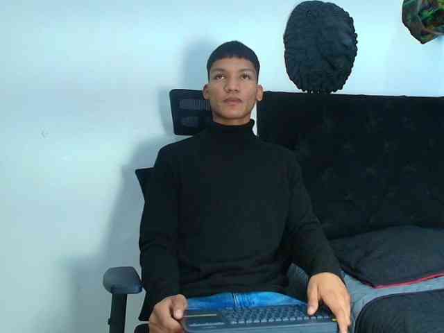 KirosSinclair Sex Cam Show