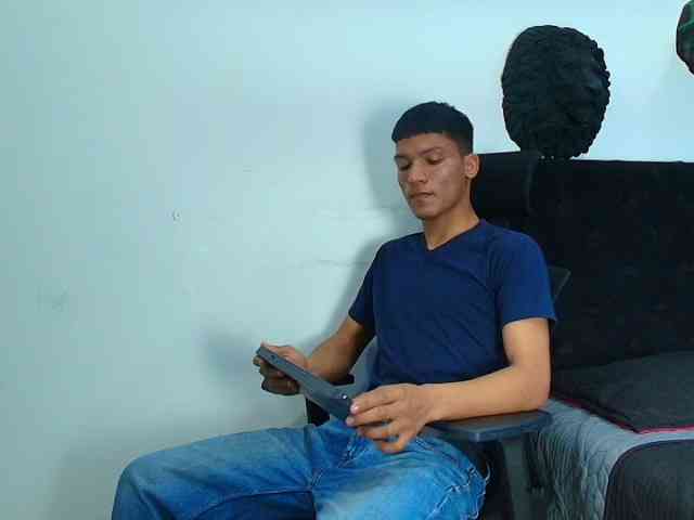 KirosSinclair Sex Cam Show