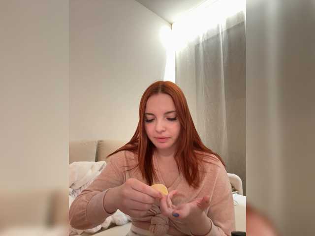 YourDreamWoman live webcam show