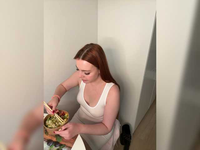 YourDreamWoman live cam on BongaCams