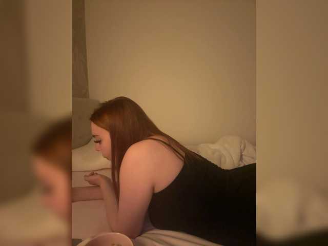 YourDreamWoman live cam on BongaCams