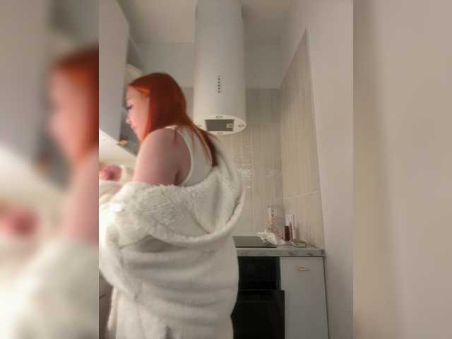YourDreamWoman live cam preview