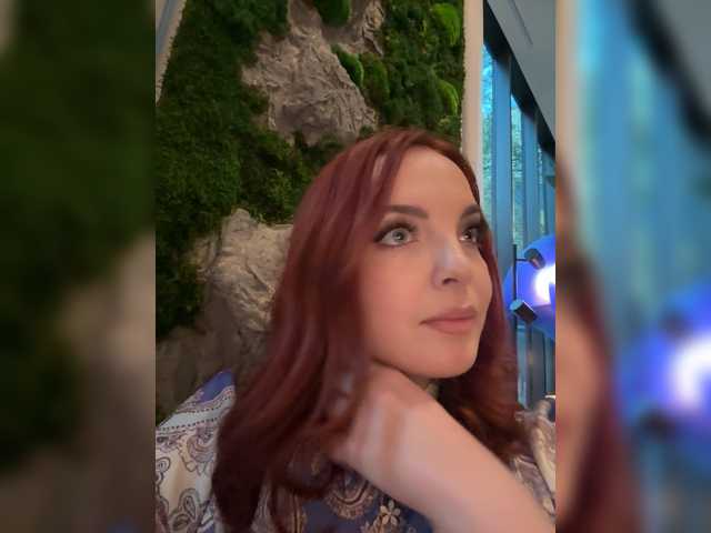 YourDreamWoman live cam on BongaCams