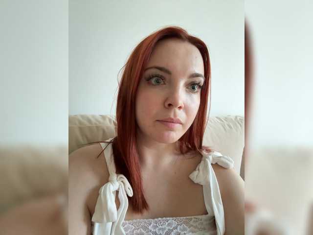 YourDreamWoman live webcam show