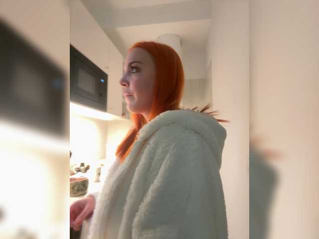 YourDreamWoman live cam preview