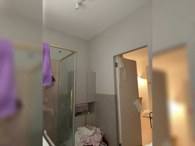 YourDreamWoman live cam on BongaCams