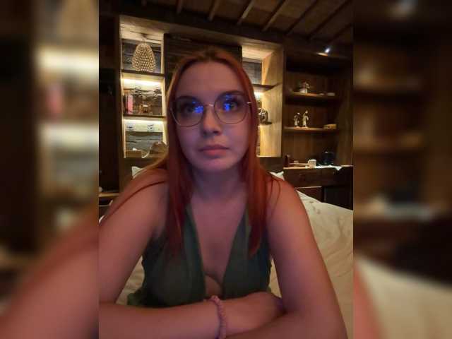 YourDreamWoman live cam on BongaCams
