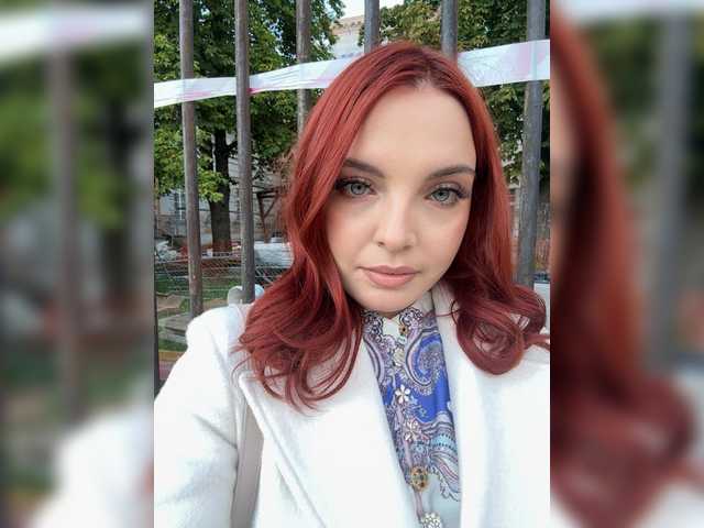 YourDreamWoman live webcam show