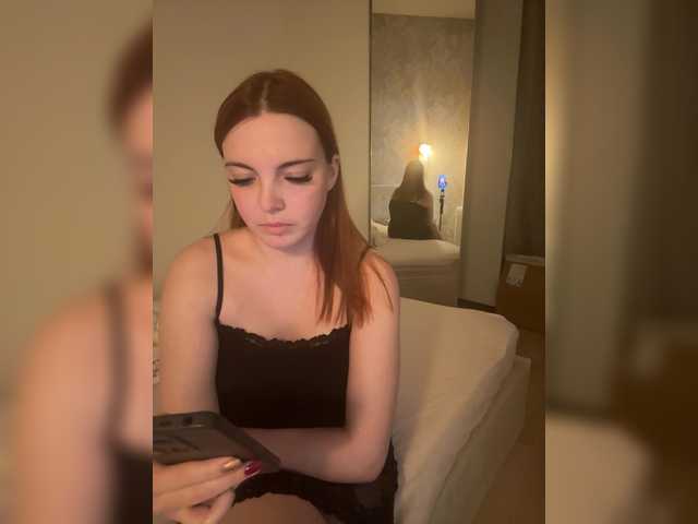 YourDreamWoman live cam