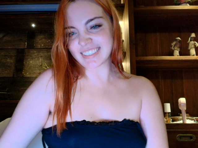 YourDreamWoman live cam on BongaCams