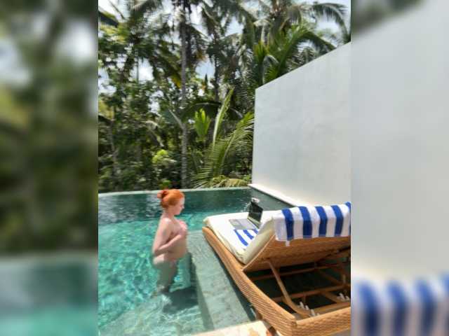 YourDreamWoman live cam on BongaCams