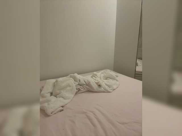 YourDreamWoman live cam on BongaCams