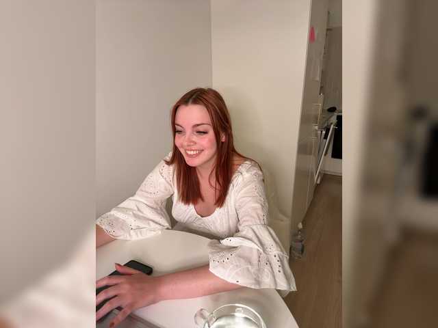 YourDreamWoman live cam on BongaCams