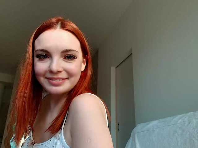 YourDreamWoman live cam on BongaCams