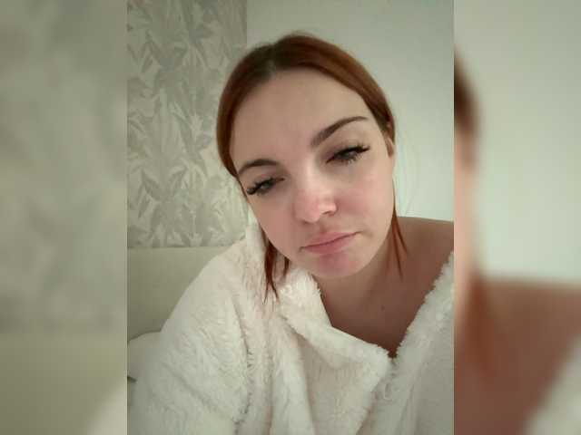 YourDreamWoman live cam preview