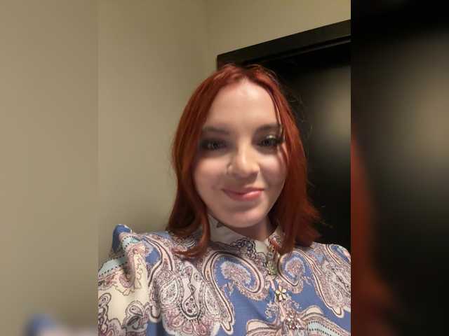 YourDreamWoman live webcam show