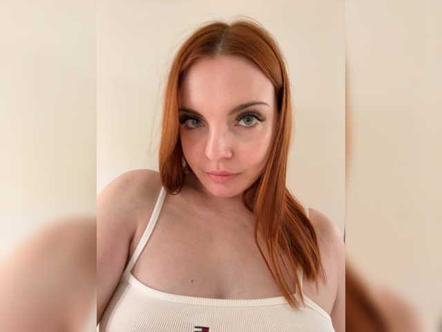 YourDreamWoman live cam on BongaCams