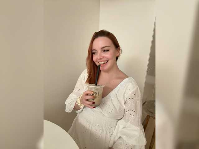 YourDreamWoman live cam on BongaCams