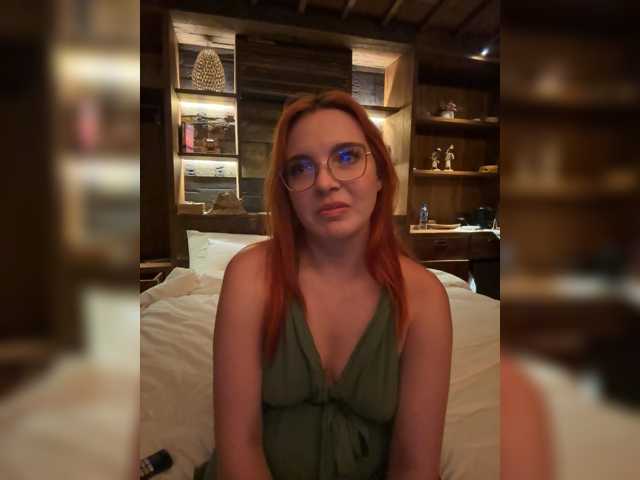 YourDreamWoman live cam on BongaCams