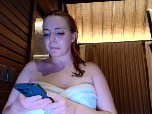 YourDreamWoman live cam preview