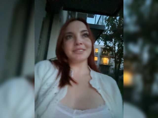 YourDreamWoman live webcam show