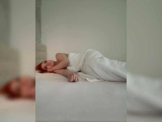 YourDreamWoman live cam preview