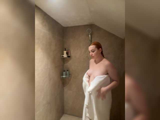 YourDreamWoman live cam on BongaCams